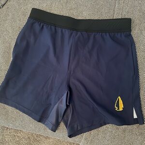 Tachuntfish shorts. Small. NWOT. ND print